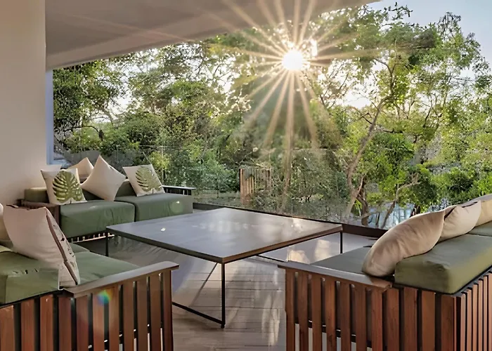 Oasis Yaaxlum * Tulum